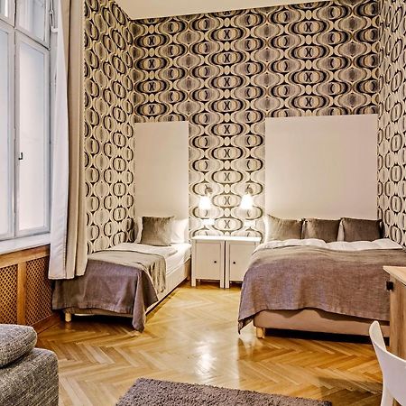 The Cream Bed & Breakfast Budapest Bagian luar foto