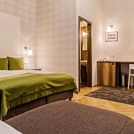 The Cream Bed & Breakfast Budapest Bagian luar foto