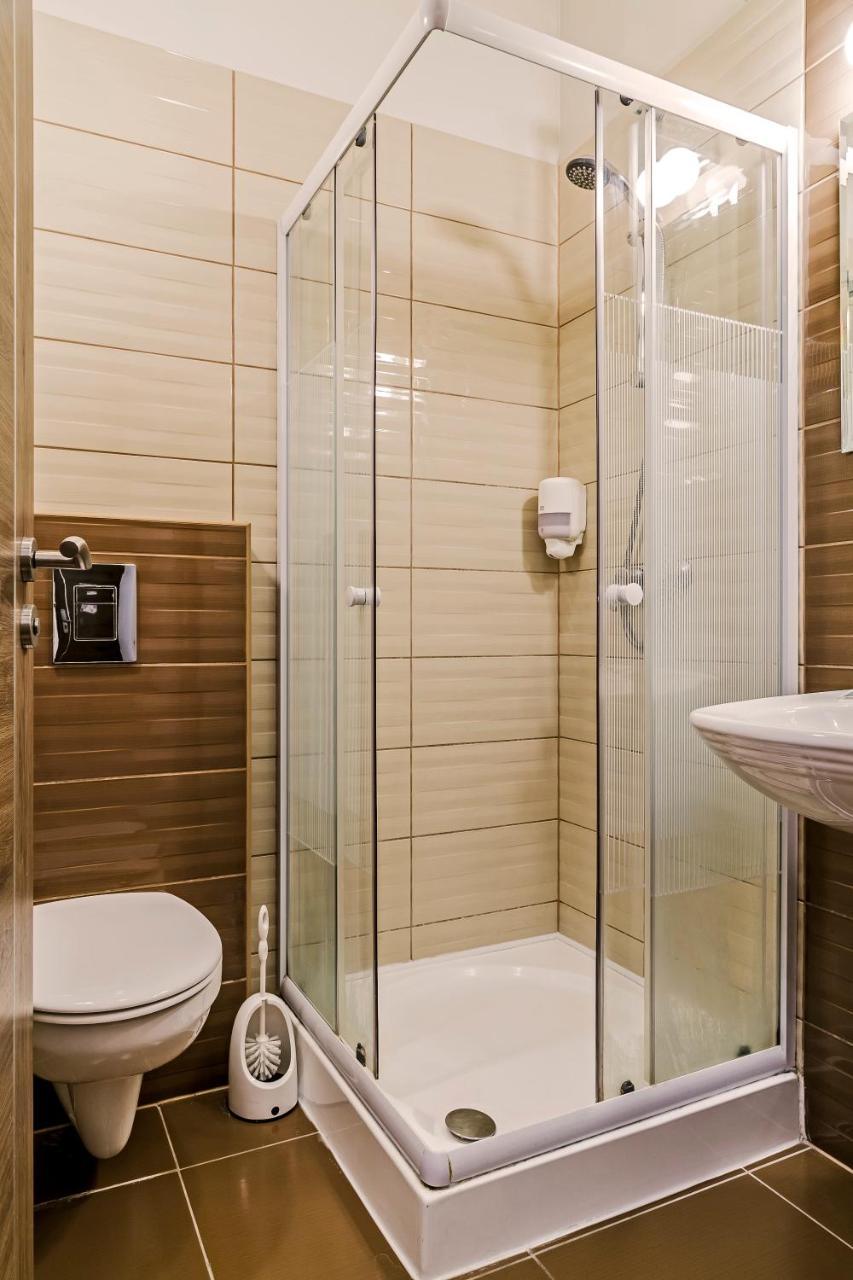 The Cream Bed & Breakfast Budapest Bagian luar foto