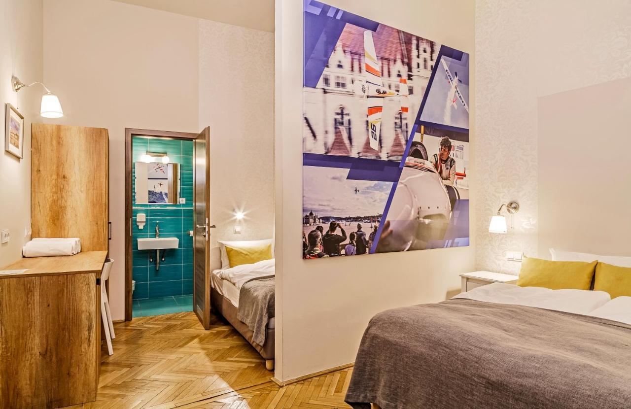 The Cream Bed & Breakfast Budapest Bagian luar foto